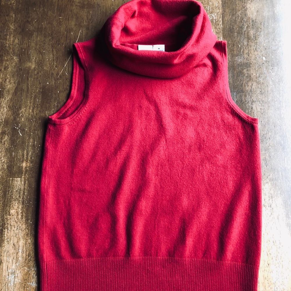🔥Merona Tomato Red  Cowlneck Top Size Medium
